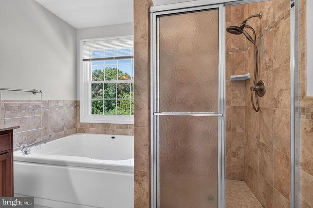 811 CHATSWORTH DR, Accokeek, MD 20607