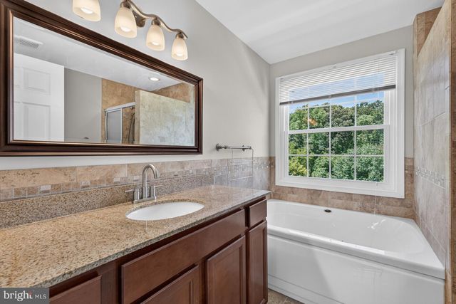 811 CHATSWORTH DR, Accokeek, MD 20607