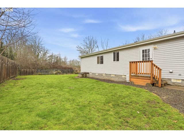 660 CREAMERY CREEK Ln, Molalla, OR 97038