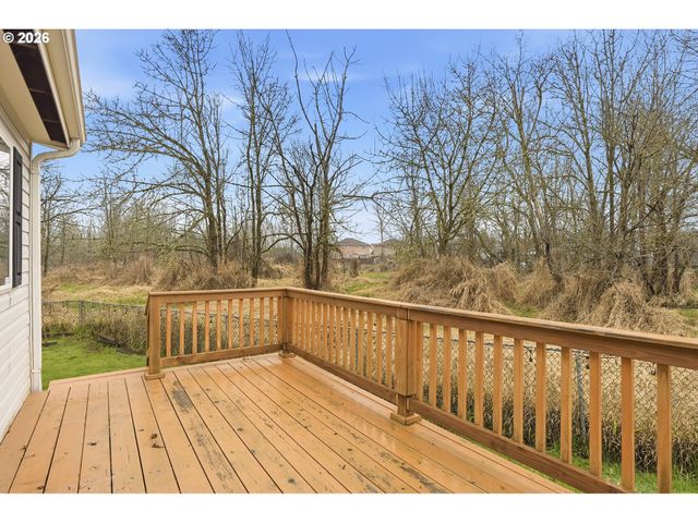 660 CREAMERY CREEK Ln, Molalla, OR 97038