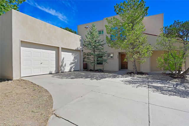 4313 Cloud Dance, Santa Fe, NM 87507