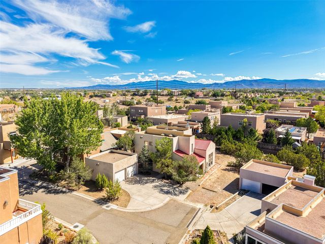 4313 Cloud Dance, Santa Fe, NM 87507