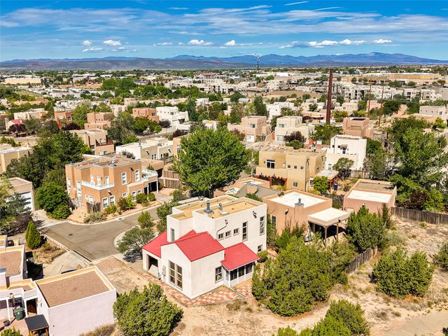 4313 Cloud Dance, Santa Fe, NM 87507