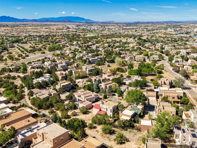 4313 Cloud Dance, Santa Fe, NM 87507