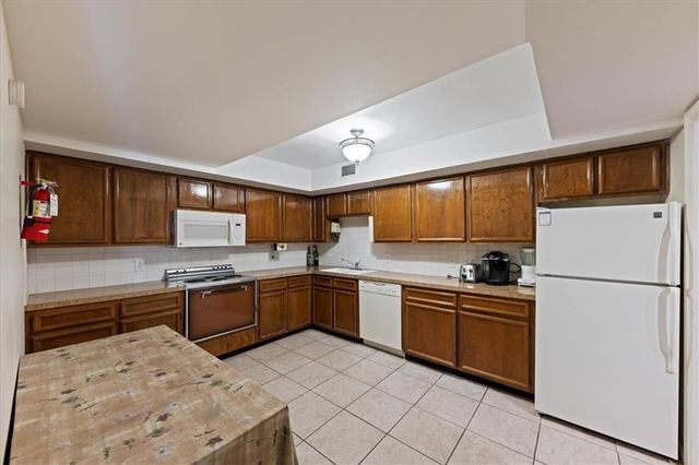 4512 Jefferson Street 10, Kansas City, MO 64111