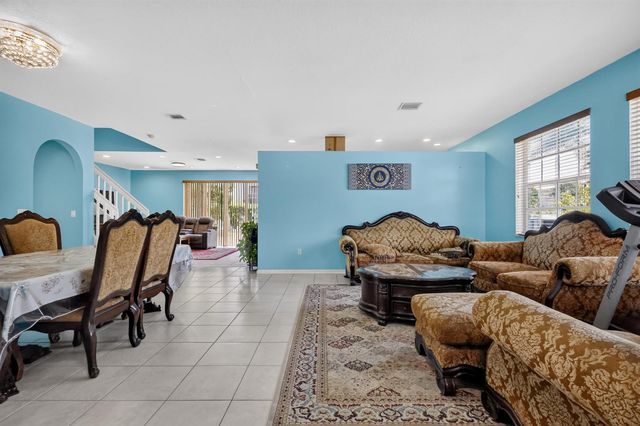 9080 Dupont Place, Wellington, FL 33414