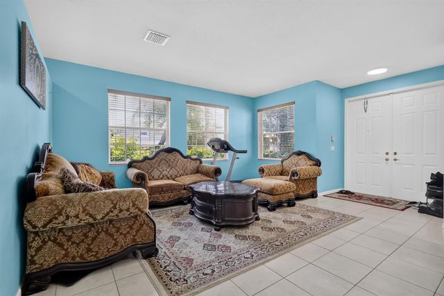 9080 Dupont Place, Wellington, FL 33414