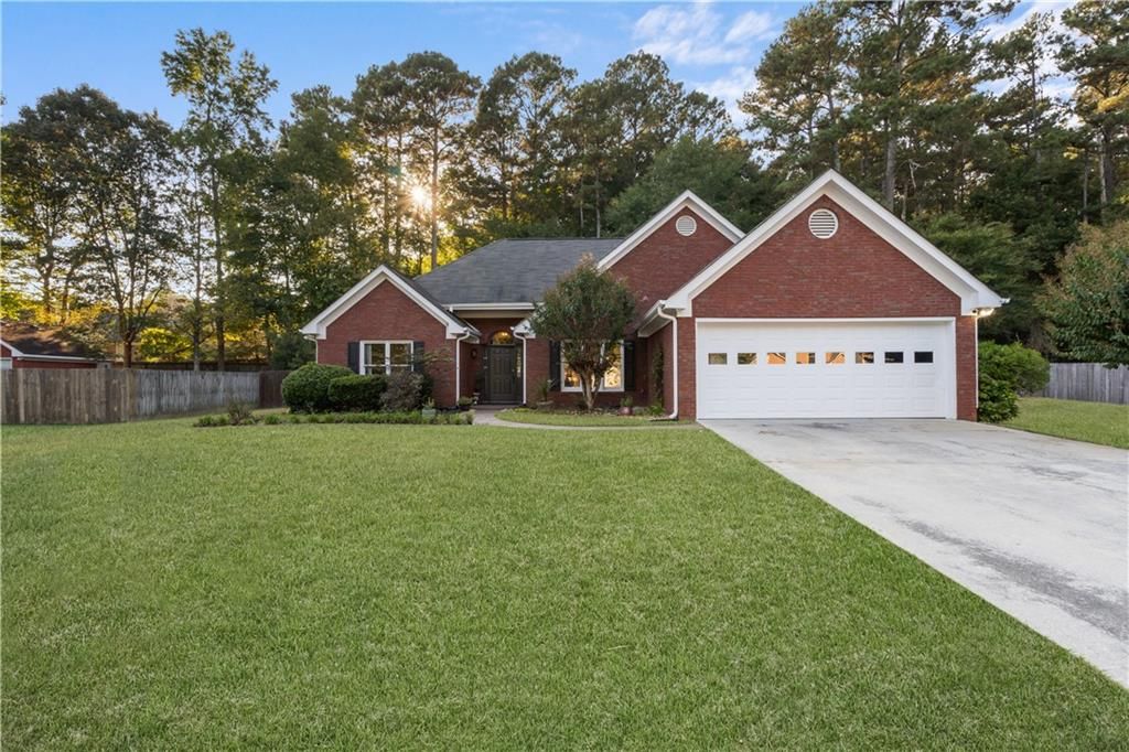 233 Ivy Creek Drive, Loganville, GA 30052