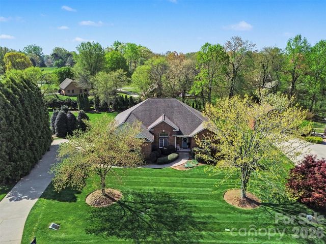 149 Howard Pond Loop, Statesville, NC 28625