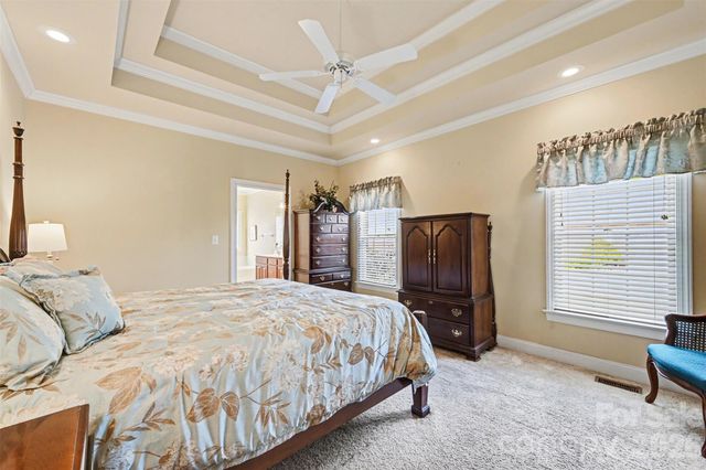 149 Howard Pond Loop, Statesville, NC 28625