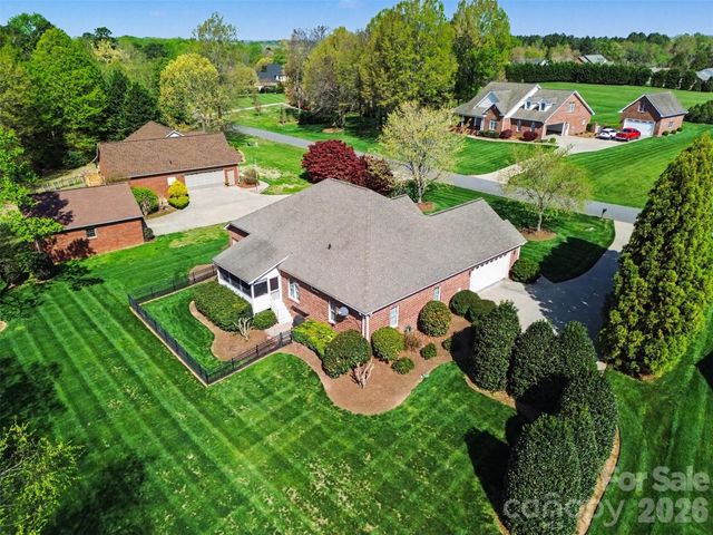 149 Howard Pond Loop, Statesville, NC 28625