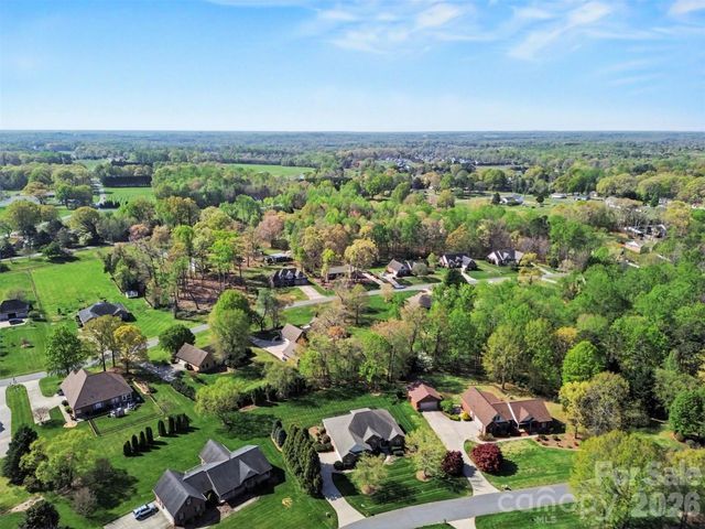 149 Howard Pond Loop, Statesville, NC 28625