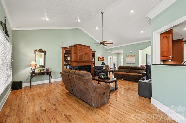 149 Howard Pond Loop, Statesville, NC 28625