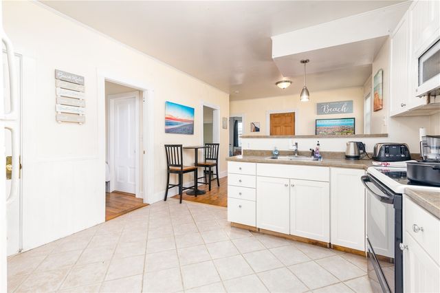 9 Ann Street, Newport, RI 02840
