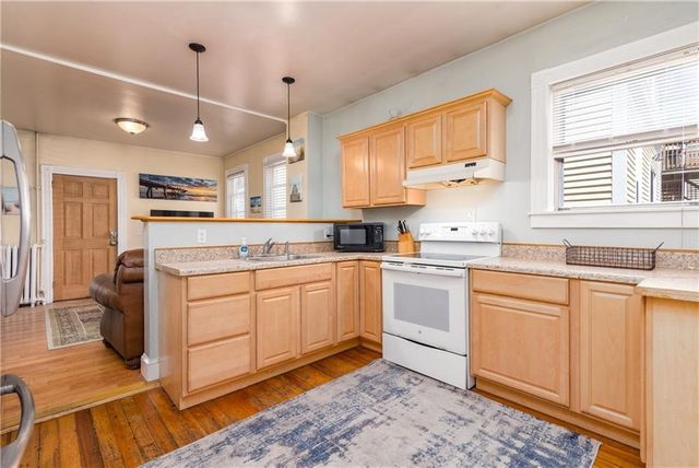 9 Ann Street, Newport, RI 02840
