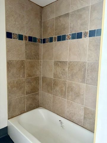 152 High St 1, Fitchburg, MA 01420