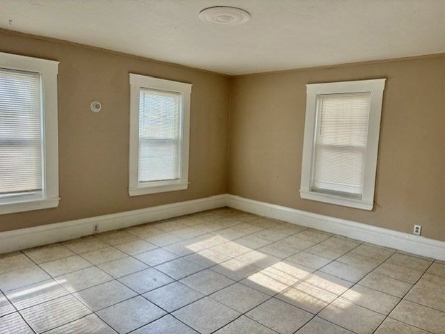 152 High St 1, Fitchburg, MA 01420