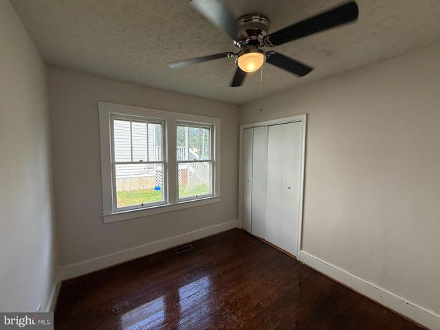 138 MANSFIELD ST, Fredericksburg, VA 22408