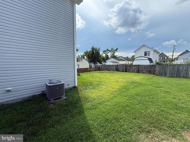138 MANSFIELD ST, Fredericksburg, VA 22408