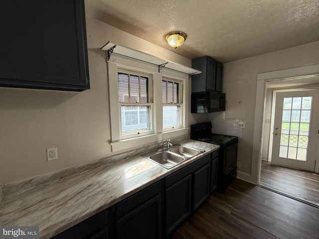138 MANSFIELD ST, Fredericksburg, VA 22408