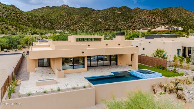 5941 W Coquillo Place, Marana, AZ 85658