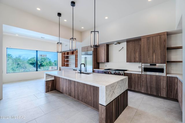 5941 W Coquillo Place, Marana, AZ 85658