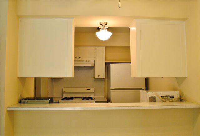2310 Rebel RD A, Austin, TX 78704