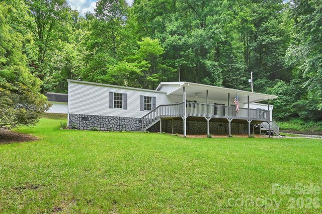 1191 Fisher Branch Road, Marshall, NC 28753