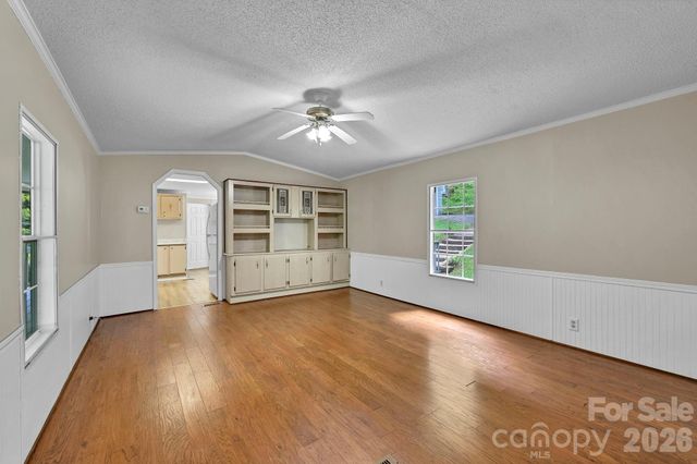 1191 Fisher Branch Road, Marshall, NC 28753