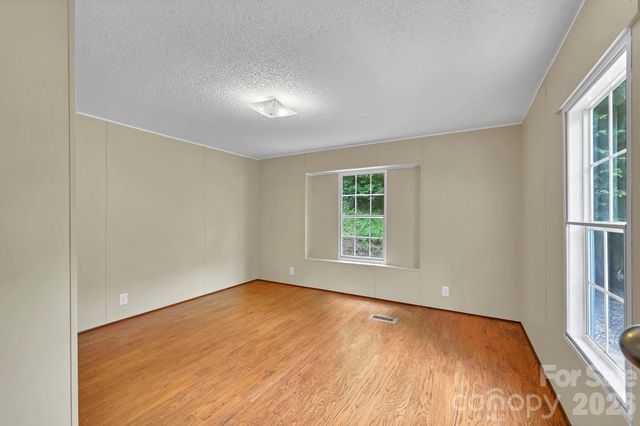 1191 Fisher Branch Road, Marshall, NC 28753