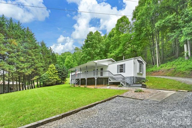 1191 Fisher Branch Road, Marshall, NC 28753