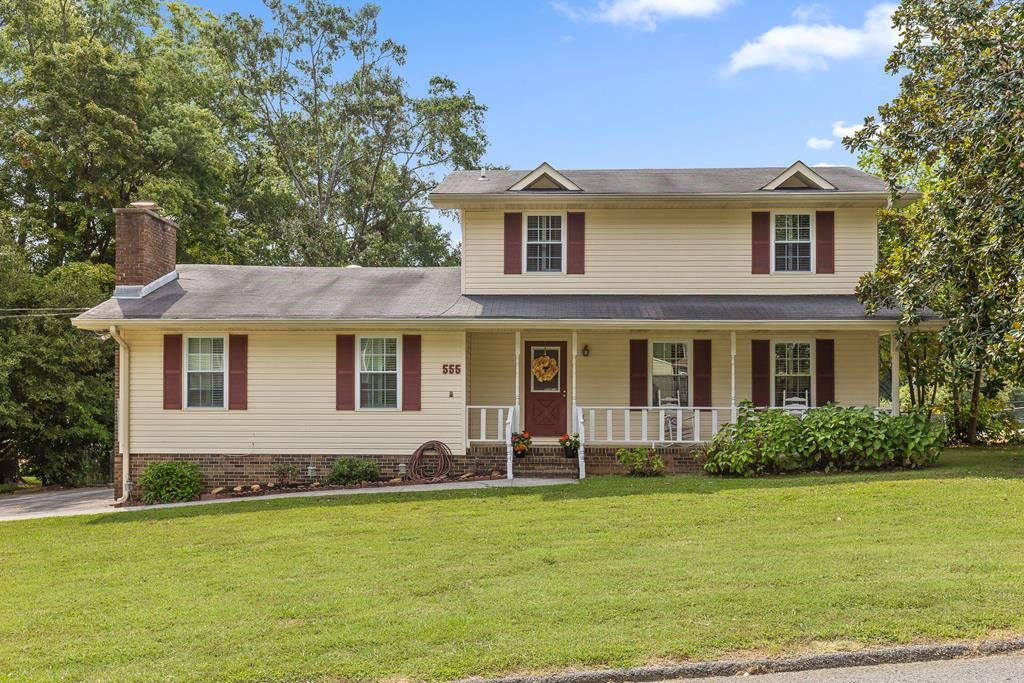 555 Foster Dr, Ringgold, GA 30736