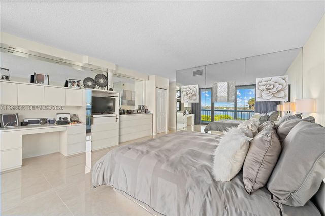 3300 S Ocean Boulevard 207N, Palm Beach, FL 33480
