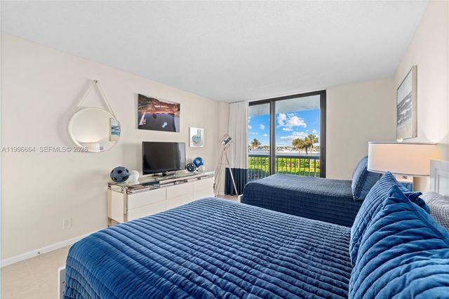 3300 S Ocean Boulevard 207N, Palm Beach, FL 33480
