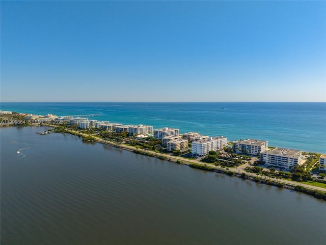 3300 S Ocean Boulevard 207N, Palm Beach, FL 33480