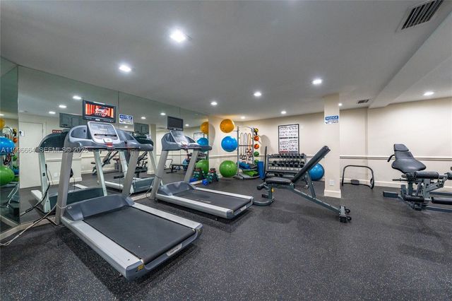3300 S Ocean Boulevard 207N, Palm Beach, FL 33480