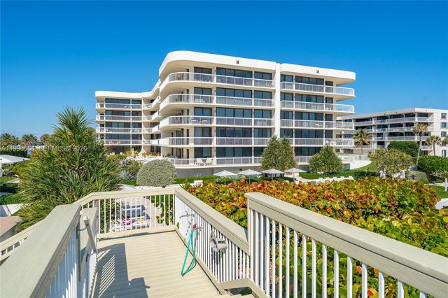 3300 S Ocean Boulevard 207N, Palm Beach, FL 33480