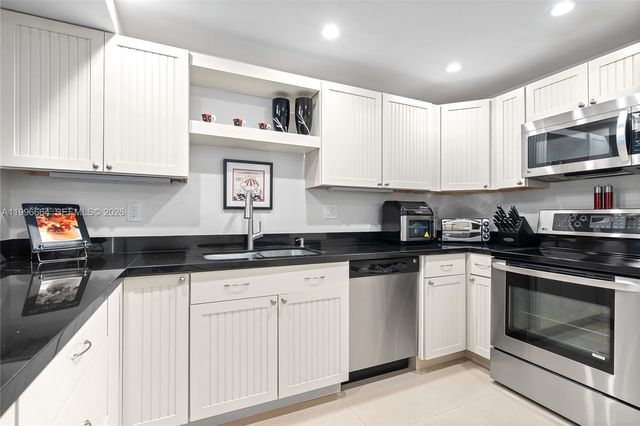 3300 S Ocean Boulevard 207N, Palm Beach, FL 33480