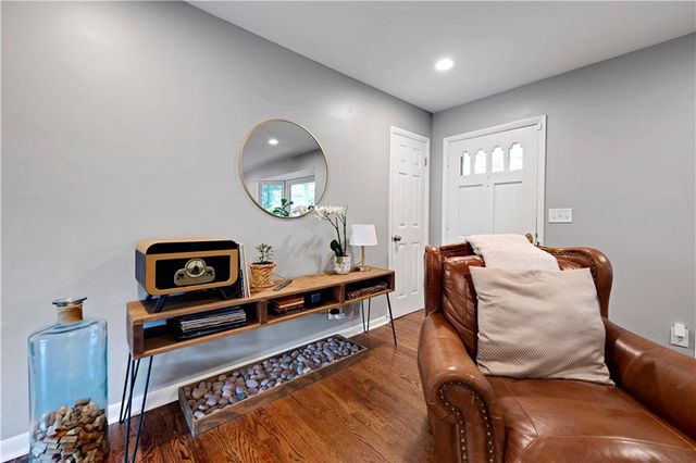 4901 Pawnee Drive, Roeland Park, KS 66205