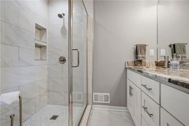 4901 Pawnee Drive, Roeland Park, KS 66205