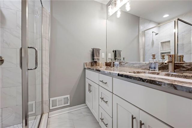 4901 Pawnee Drive, Roeland Park, KS 66205