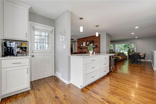 4901 Pawnee Drive, Roeland Park, KS 66205