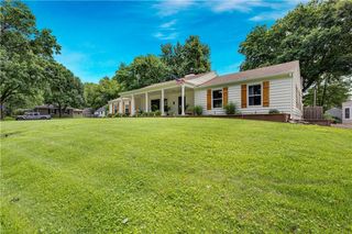 4901 Pawnee Drive, Roeland Park, KS 66205
