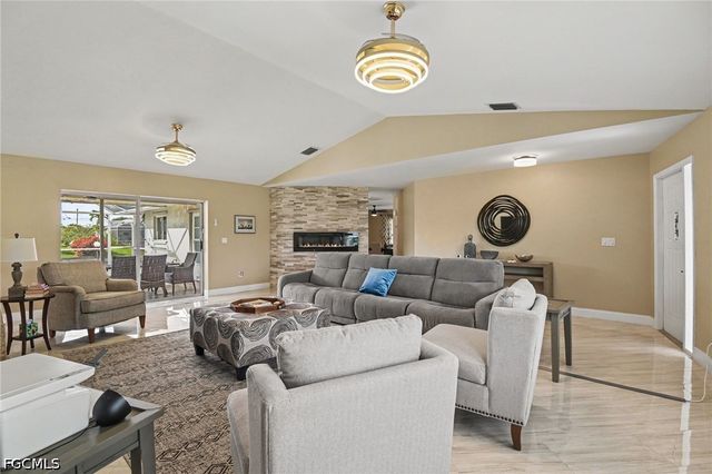 136 SE 5th ST, Cape Coral, FL 33990