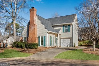 401 Roswell Green Lane, Roswell, GA 30075