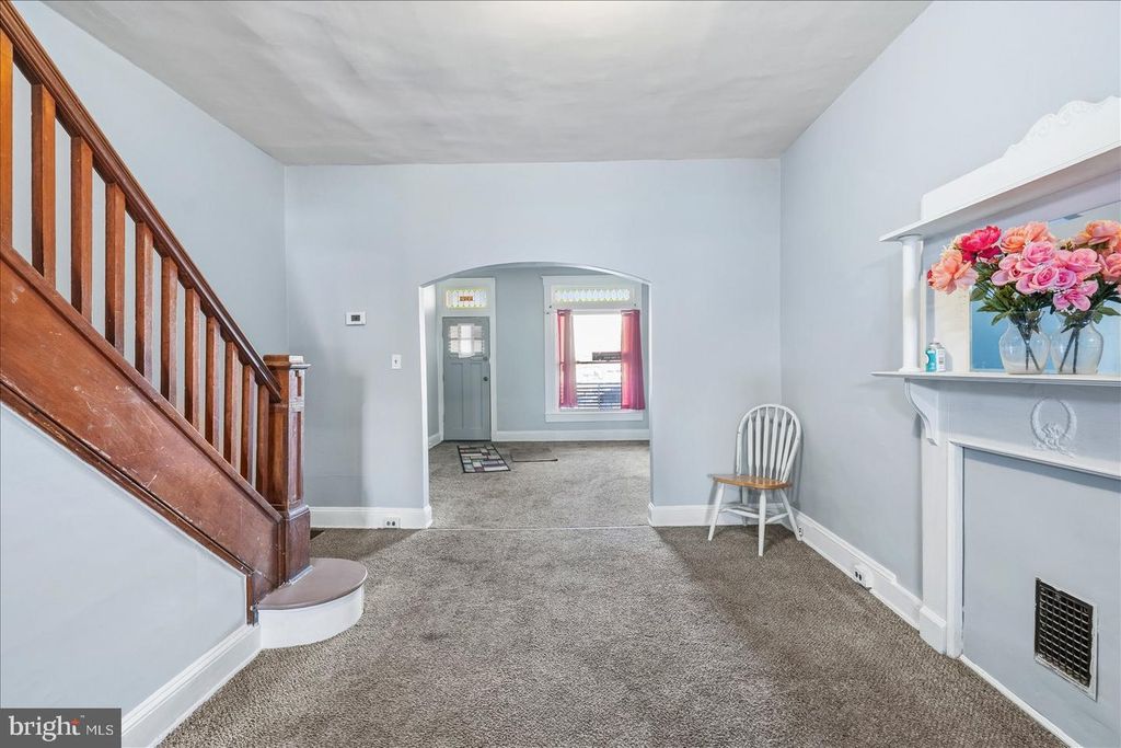Image 9 of property listing at 4703 PENNINGTON AVE, Baltimore City, MD 21226