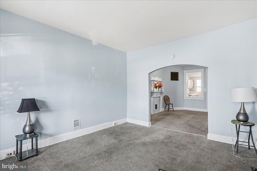 Image 4 of property listing at 4703 PENNINGTON AVE, Baltimore City, MD 21226