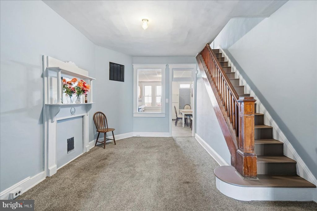 Image 7 of property listing at 4703 PENNINGTON AVE, Baltimore City, MD 21226