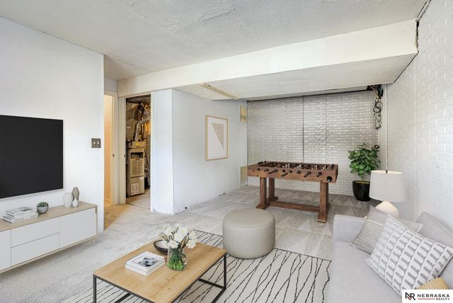 2035 W Cove Court, Lincoln, NE 68522