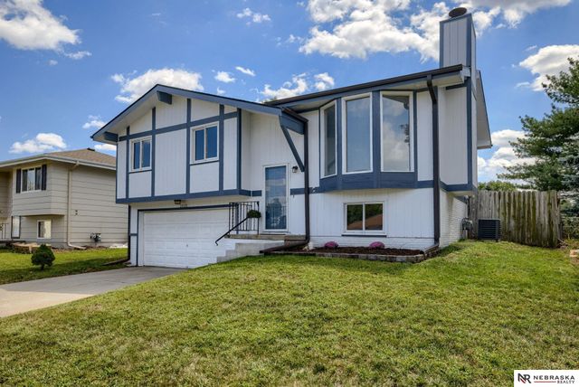 2035 W Cove Court, Lincoln, NE 68522